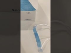 異なる色の毎日の保護のための医学の使い捨て可能な 3 層のフェイス マスク